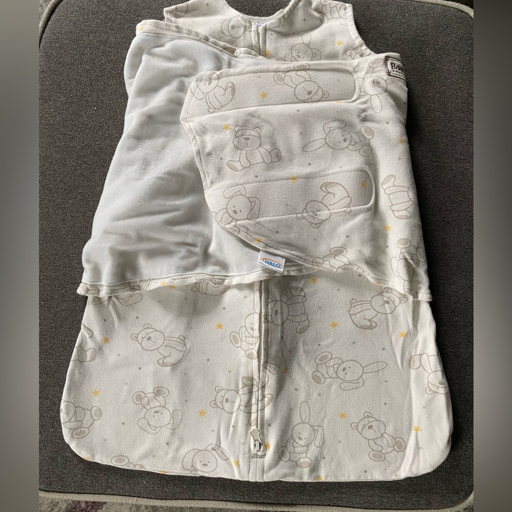 Halo sleep sack bundle for 0-3 month old babies - Great condition!